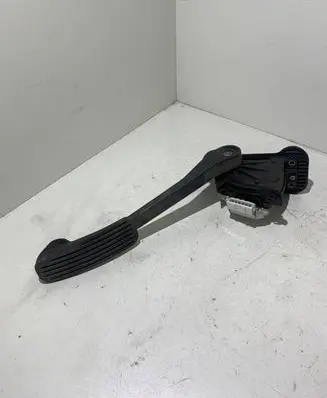 Volvo V70 Accelerator throttle pedal 30636003 6PV00853700