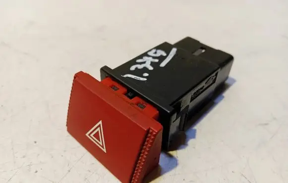 Hyundai Getz Hazard light switch