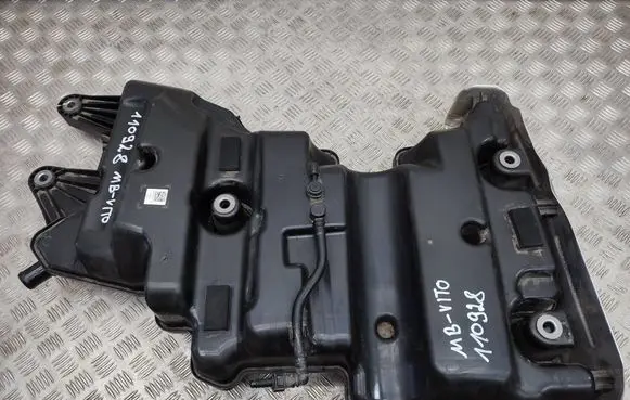 Mercedes-Benz Vito Viano W447 AdBlue liquid reservoir A4474704102 A0994713600 A4474707700