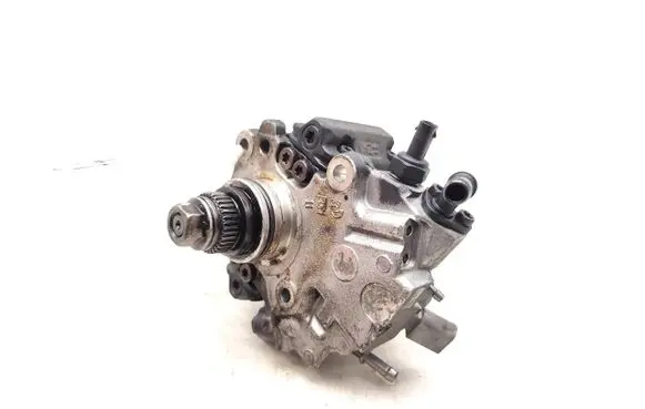 Mercedes-Benz E A207 Fuel injection high pressure pump A6510701201 28297640