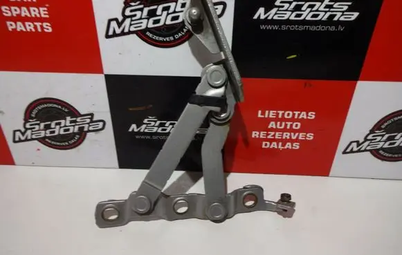 Infiniti G35 Tailgate/trunk/boot hinge