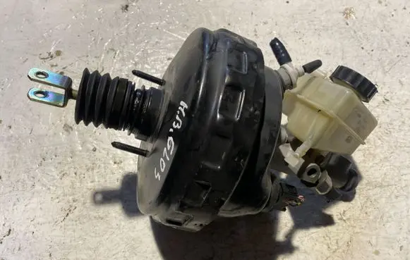 Mercedes-Benz C W203 Brake booster A0054305030 02507849210 03784921024