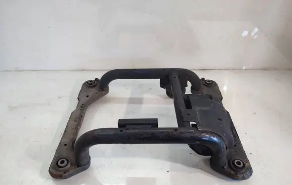 Land Rover Range Rover L322 Gearbox mounting bracket