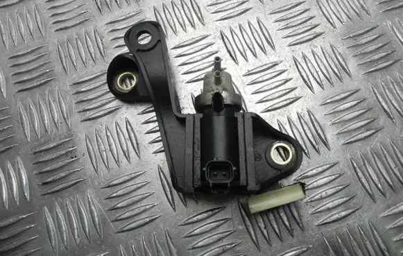 Jaguar X-Type Turbo solenoid valve 9X4Q9S468AB VD16126