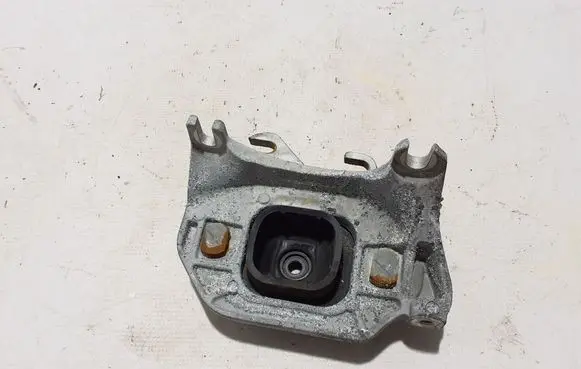 Renault Arkana Gearbox mounting bracket 112531060R