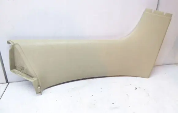 Skoda Octavia Mk2 (1Z) (A) pillar trim 1Z9867247E