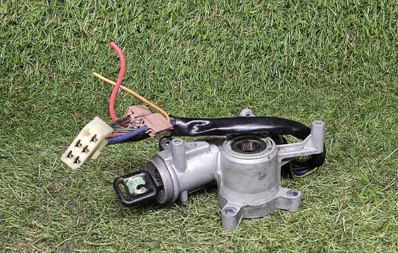 Opel Frontera A Ignition lock 337184