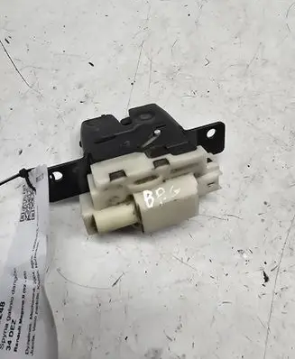 Renault Megane II Tailgate/trunk/boot lock/catch/latch 8200076240E