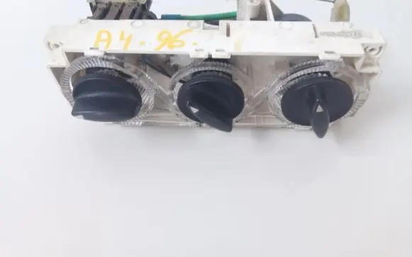 Audi A4 S4 B5 8D Climate control unit