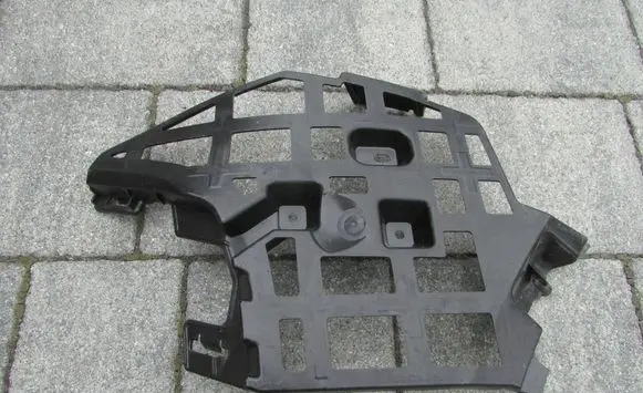 Volkswagen PASSAT B8 Front bumper mounting bracket 3G0807177D