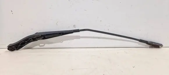 Mercedes-Benz A W169 Front wiper blade arm A1698200140