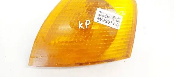 Volkswagen PASSAT B5 Front indicator light 3B0953049