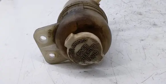 Mitsubishi Grandis Power steering fluid tank/reservoir