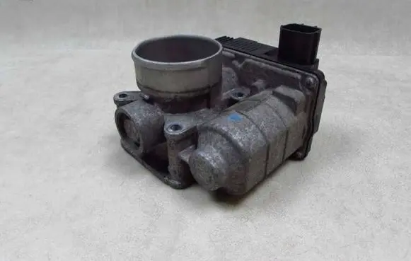 Nissan Primera Throttle valve SERA576-01 56005