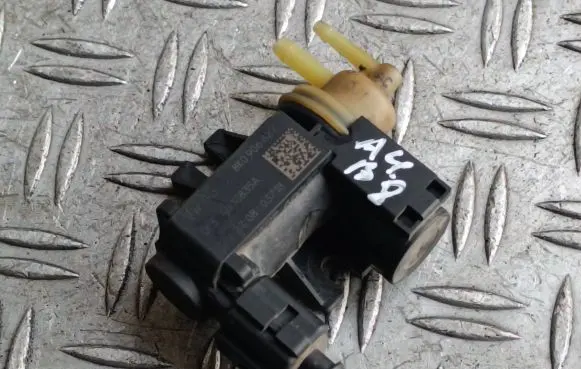 Audi A4 S4 B8 8K Turbo solenoid valve 8K0906627 G34010835A 70803718