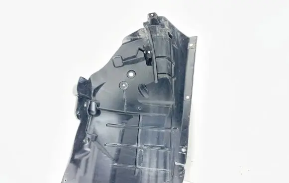 Maserati Levante Front wheel arch liner splash guards 670106677