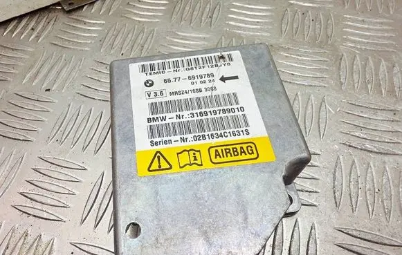 BMW 5 E39 Airbag control unit/module 6919789 65776919789