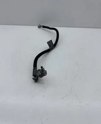 Mercedes-Benz CLS C218 X218 Positive cable (battery) 568247