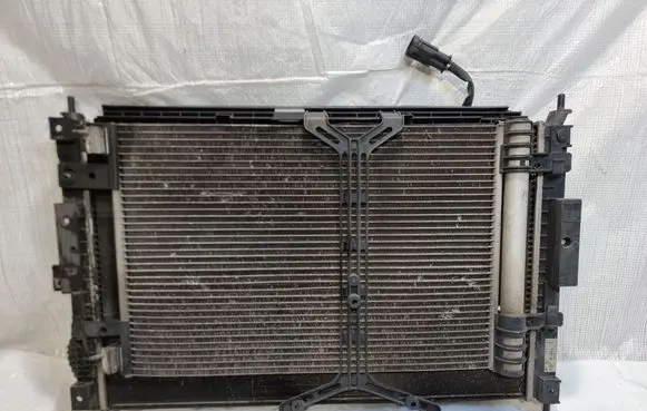 Opel Combo E Radiator set 9809141780