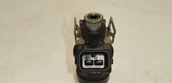 Audi A6 S6 C5 4B Fuel injector 078133551AC