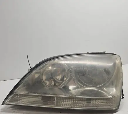 KIA Sorento Headlight/headlamp 921013E0