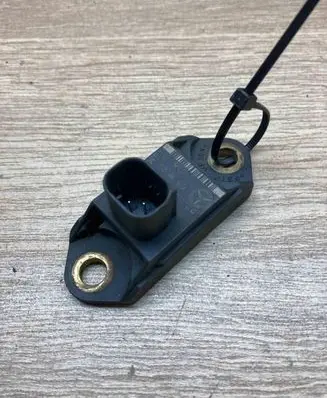 Mercedes-Benz S W220 Airbag deployment crash/impact sensor 0025426918 Used