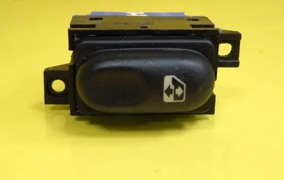 Renault Laguna I Electric window control switch