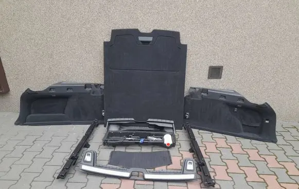 Volvo S90, V90 Trunk/boot side trim panel 