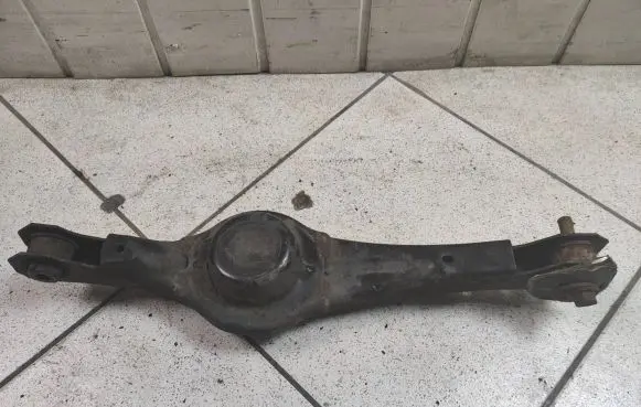 Mazda CX-9 Front lower control arm/wishbone