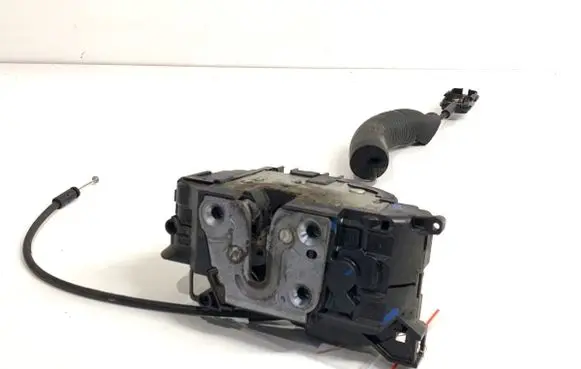 Renault Megane III Front door lock 