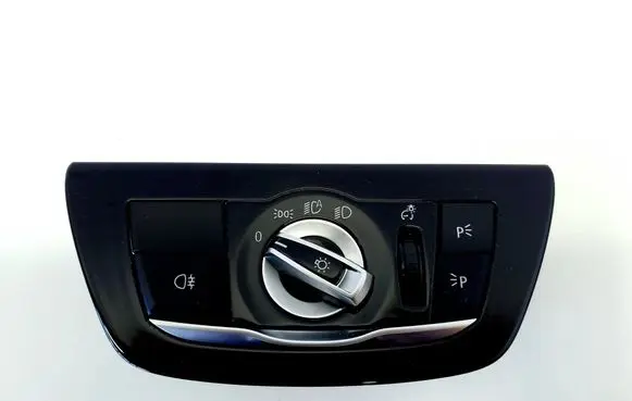 BMW 5 G30 G31 G38 Light switch 5A67871