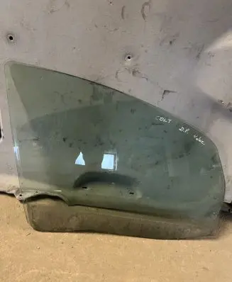 Mitsubishi Colt Front door window glass four-door