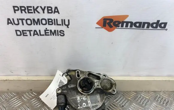 Volkswagen PASSAT B6 Vacuum pump 03L145100