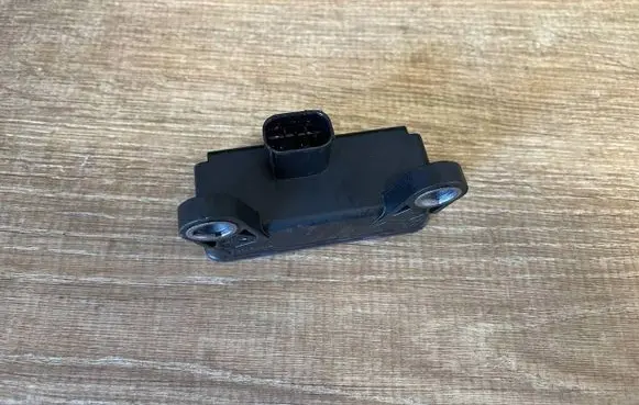 Porsche Macan (95B) ESP acceleration yaw rate sensor 95B907637A DG34C13M0A 10170107523