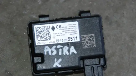 Opel Astra K Door central lock control unit/module 1359551
