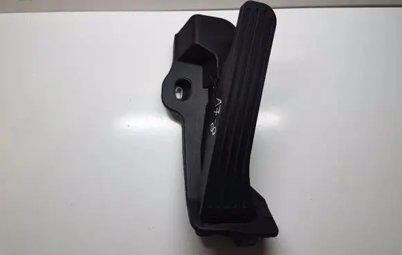 Skoda Yeti (5L) Accelerator throttle pedal 65102100 A78