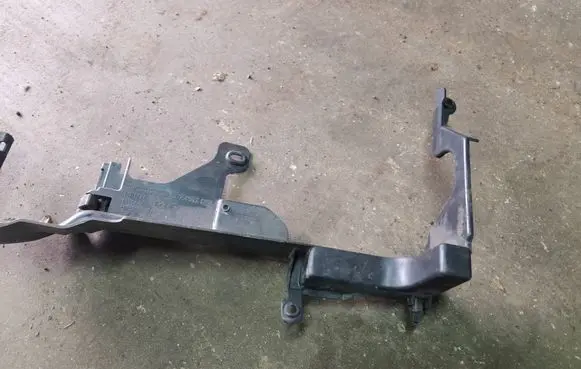 Volvo XC60 Intercooler air guide/duct channel 30764573 MDN7A