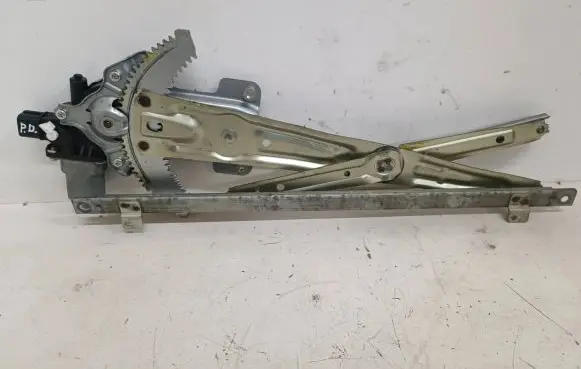 Citroen C-Crosser Front door window regulator motor 5713A086