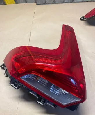 Volvo V40 Rear/tail lights 31395844 21220104 VLLVVY555