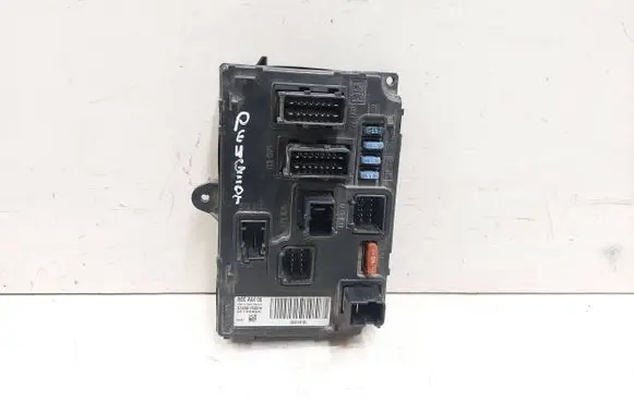 Peugeot 407 Fuse module 9656148180 S120017001H BSCA0400