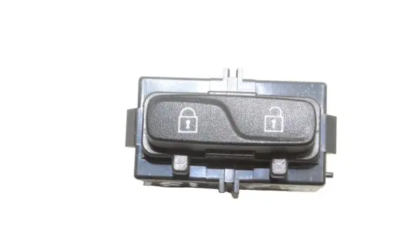 Volvo XC60 Central locking switch button 31343100