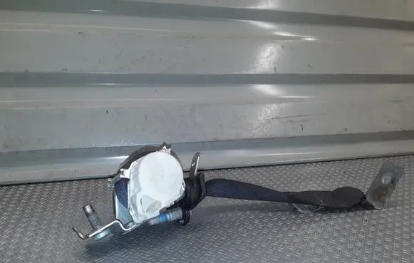 Dodge Nitro Rear seatbelt 