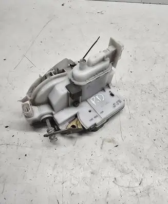 Volkswagen Golf III Front door lock 1H0862154