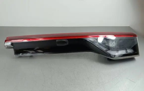 Honda HR-V Tailgate rear/tail lights 00200