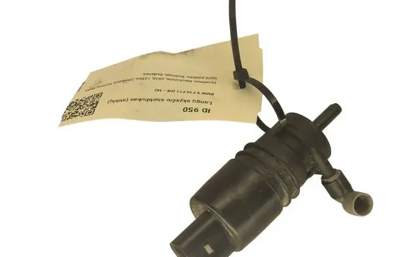 BMW 5 F10 F11 Windscreen/windshield washer pump 6934160 3240479 13264011