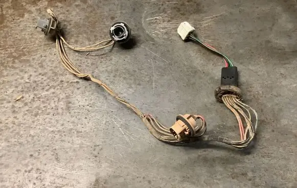 Nissan X-Trail T30 Rear tail light wiring loom 