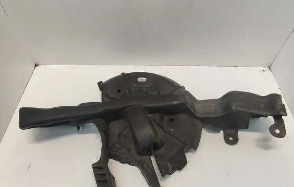 BMW M3 F80 Other engine bay part 51768066662 51768058562