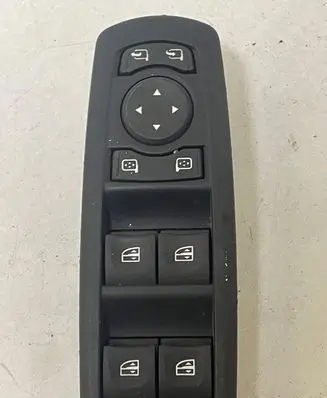 Renault Laguna III Electric window control switch 809610006R