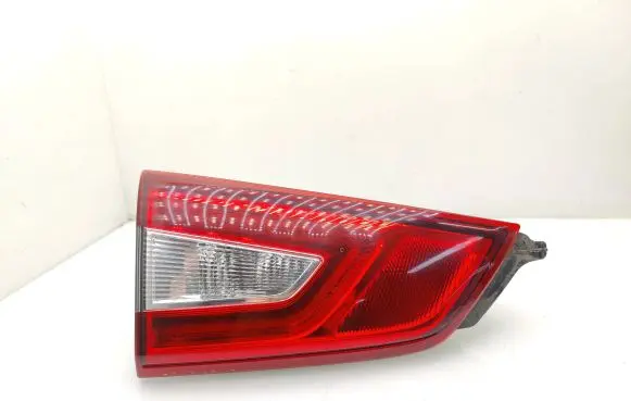 Nissan Qashqai Tailgate rear/tail lights 265554EA5A 265554EA5B