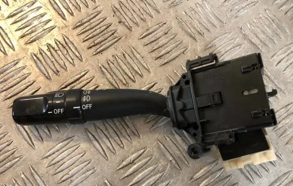 Toyota Avensis T250 Indicator stalk 173650
